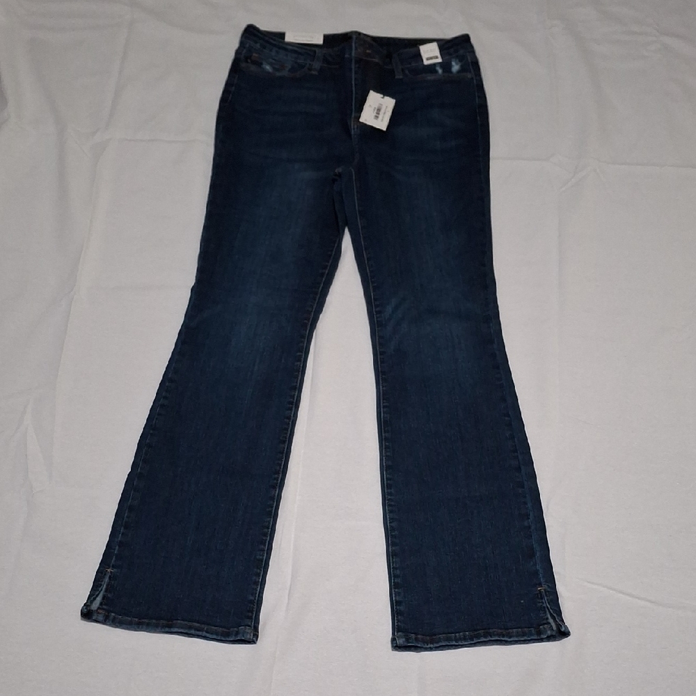 NWT JUDY BLUE jeans Size 13/31